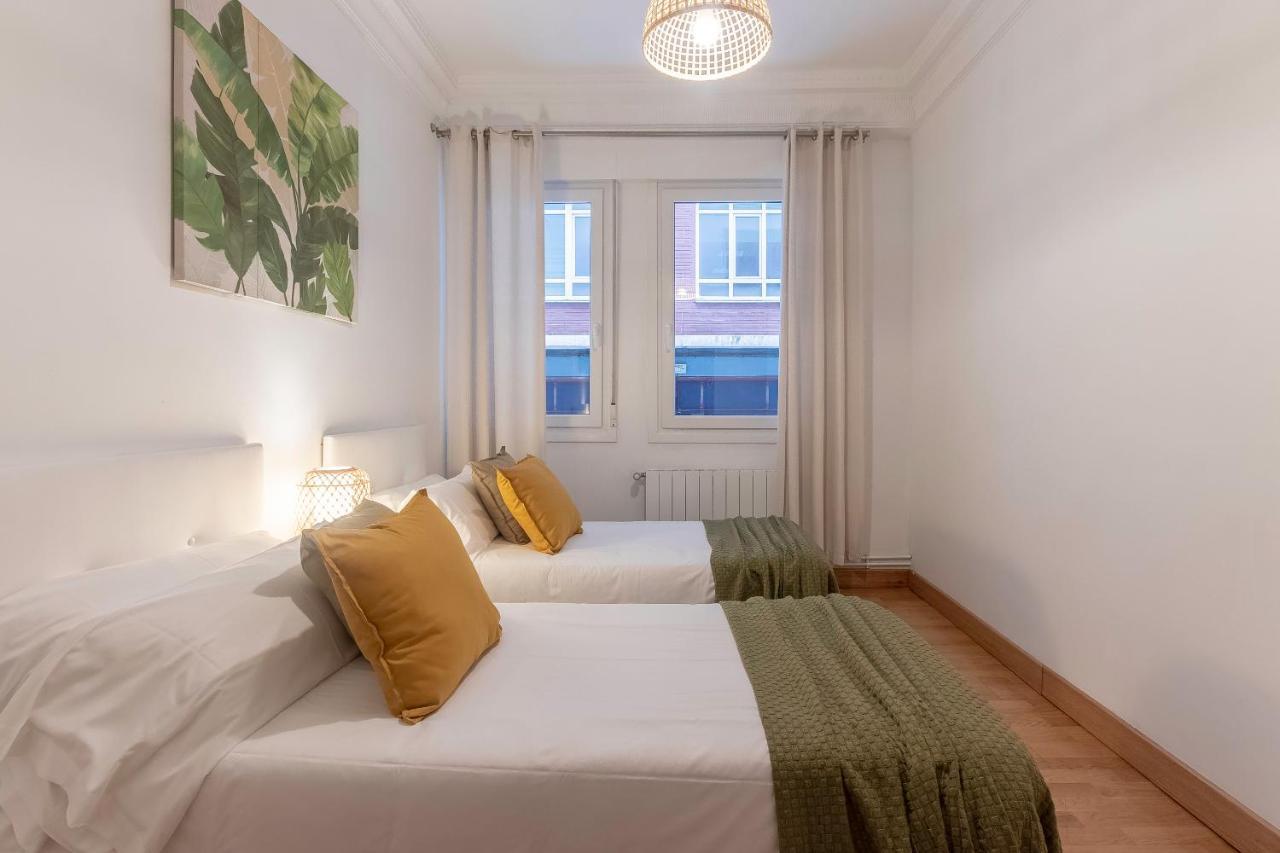 Espacioso Y Acogedor En El Centro Azkuna Apartamento